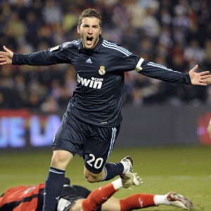 爱游戏体育-“意甲积分争夺白热化，冠军梦逐渐实现”，意甲积分规则