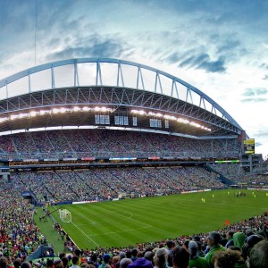 爱游戏ayx-从落后到逆转：冠军争夺激烈对战瞬间，从落后到反超激励