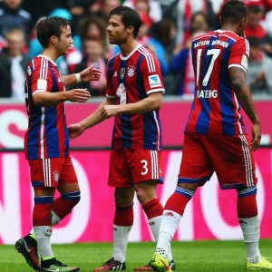 爱游戏ayx官网-兰斯队员展现团结力量，兰斯10领队