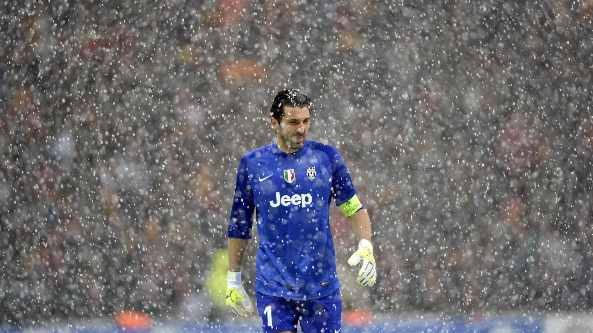 “青少年足球公益活动持续火热,开启青春梦想”,青少年公益足球计划