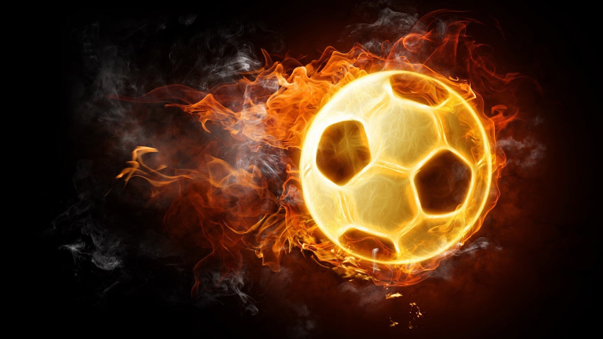 体育赛事更新：女足比拼中体现的团队精神！，女足拼搏